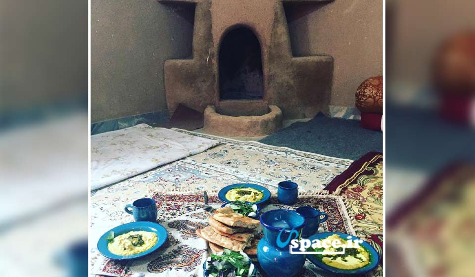 غذای محلی در اقامتگاه بوم گردی باغ باشو - کرمان - درب بهشت - روستای شیر آغوش